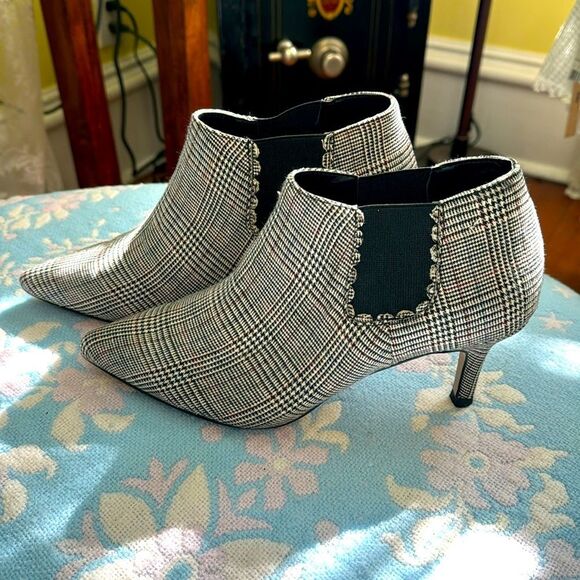 *Michael Shannon* Plaid Check Heeled Ankle Booties EUC SZ 8.5 - Picture 1 of 6